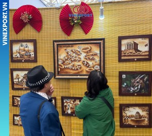 Vietnamese Handcrafted Rice Painting by Dai Viet Painting company